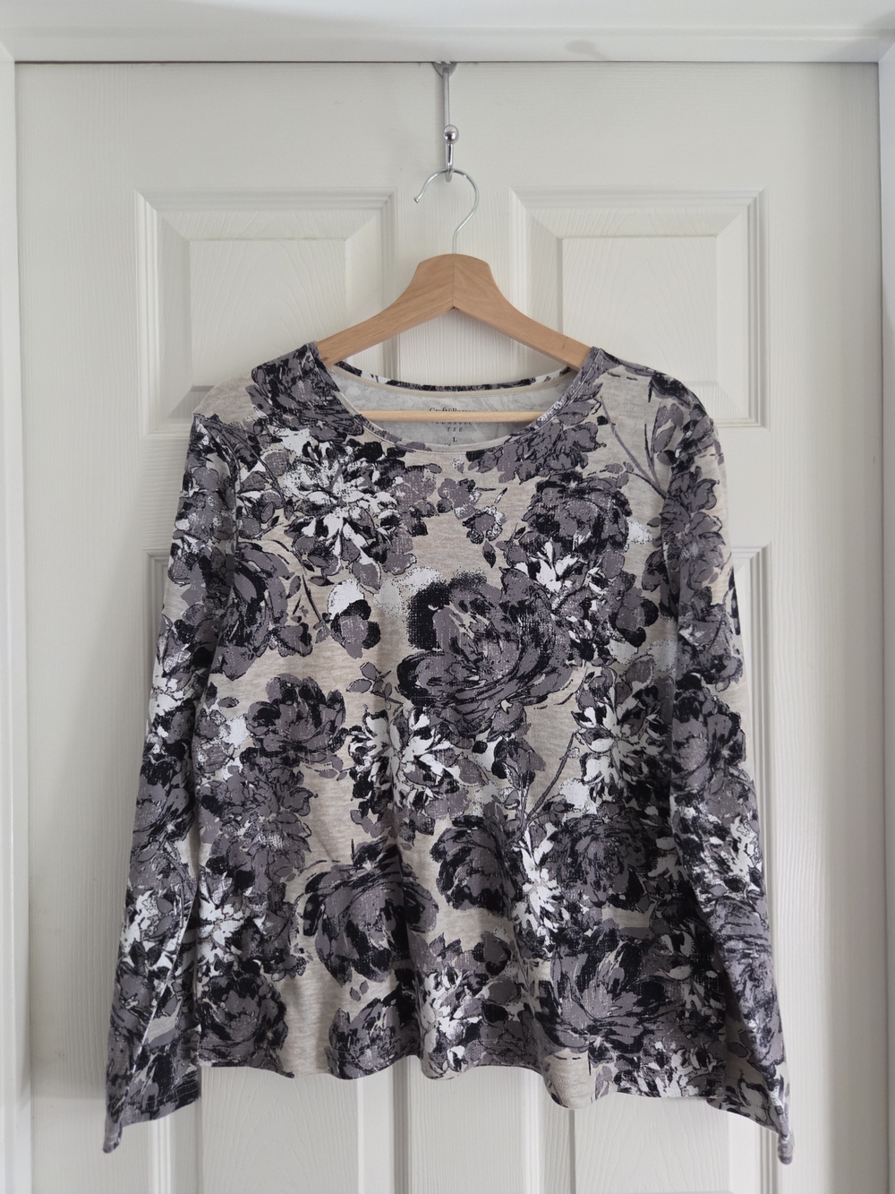 croft & barrow Floral Long-Sleeve Top in Gray and Black